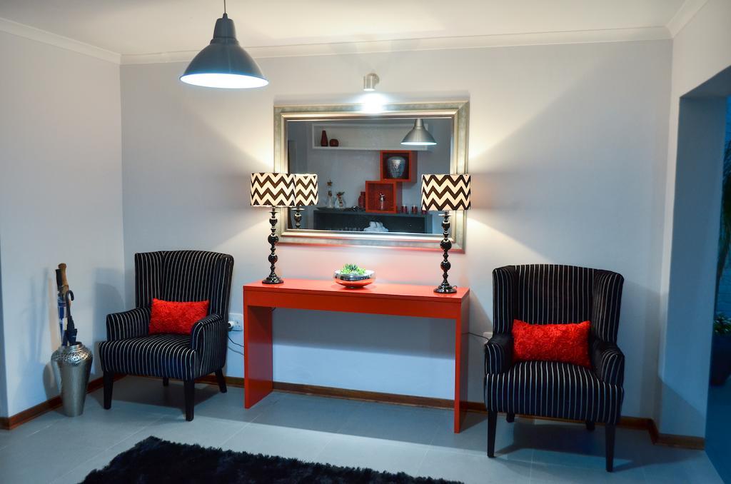 Yalla Yalla Boutique Hotel Witbank Esterno foto